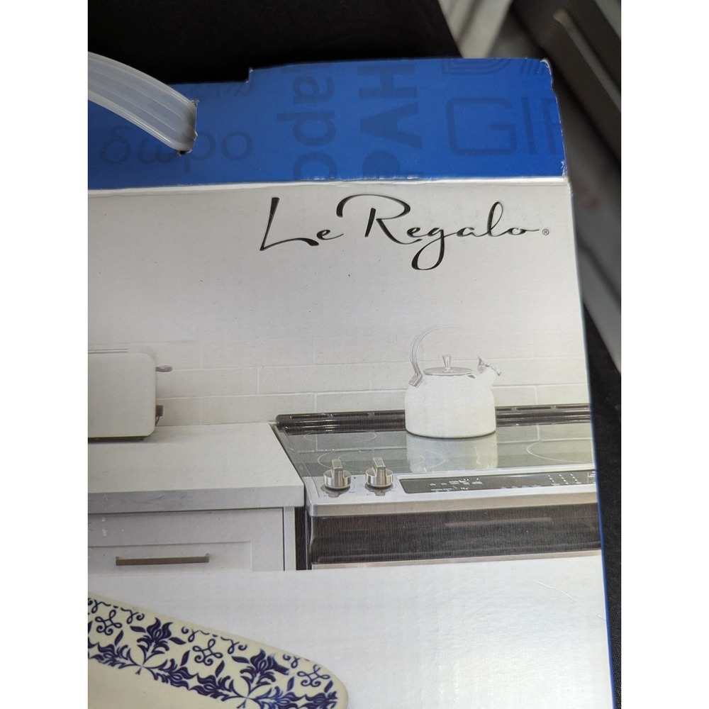 Le Regalo Stoneware Serving Platter Blue white oven microwave freezer safe NEW - Picture 2 of 8